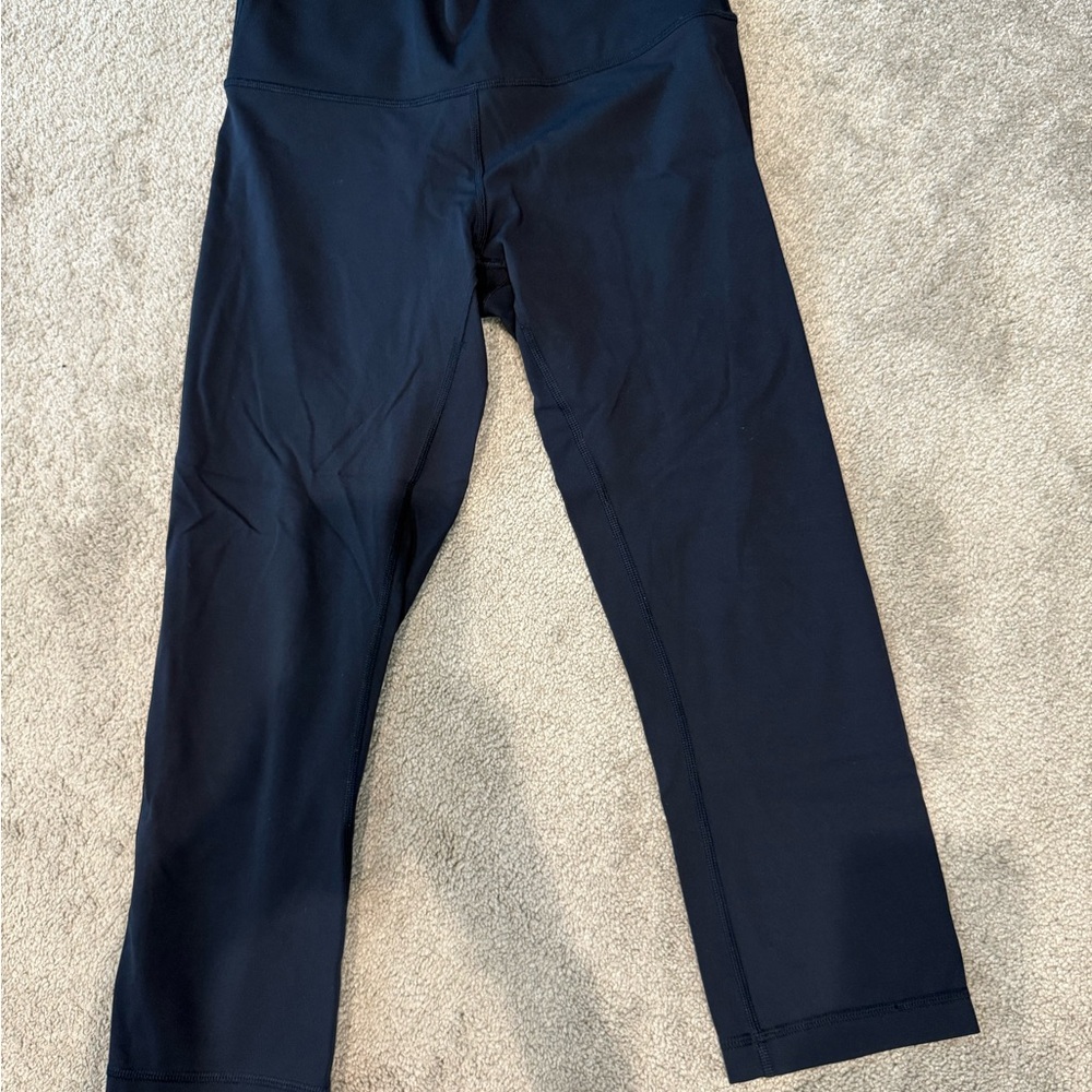 Lululemon Align navy leggings - crop size 6